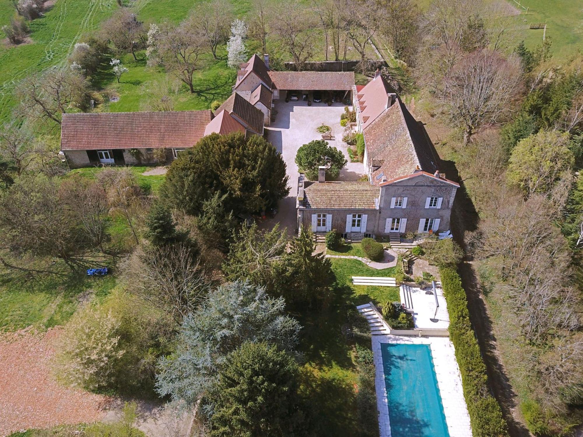 Domaine Les Bertrands Bed & Breakfast Couches Dış mekan fotoğraf
